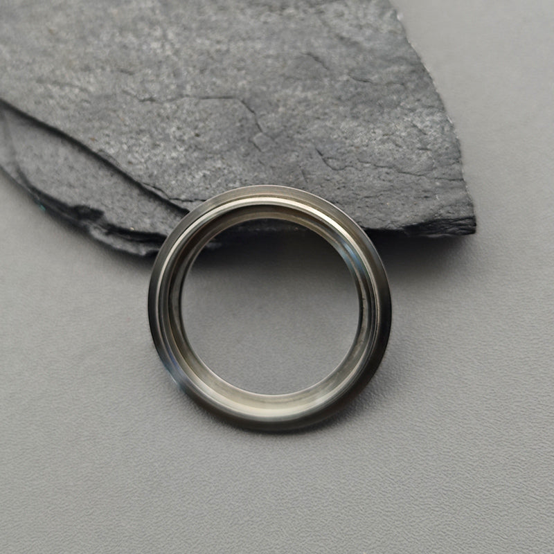 Прозрачная серебряная задняя крышка часов