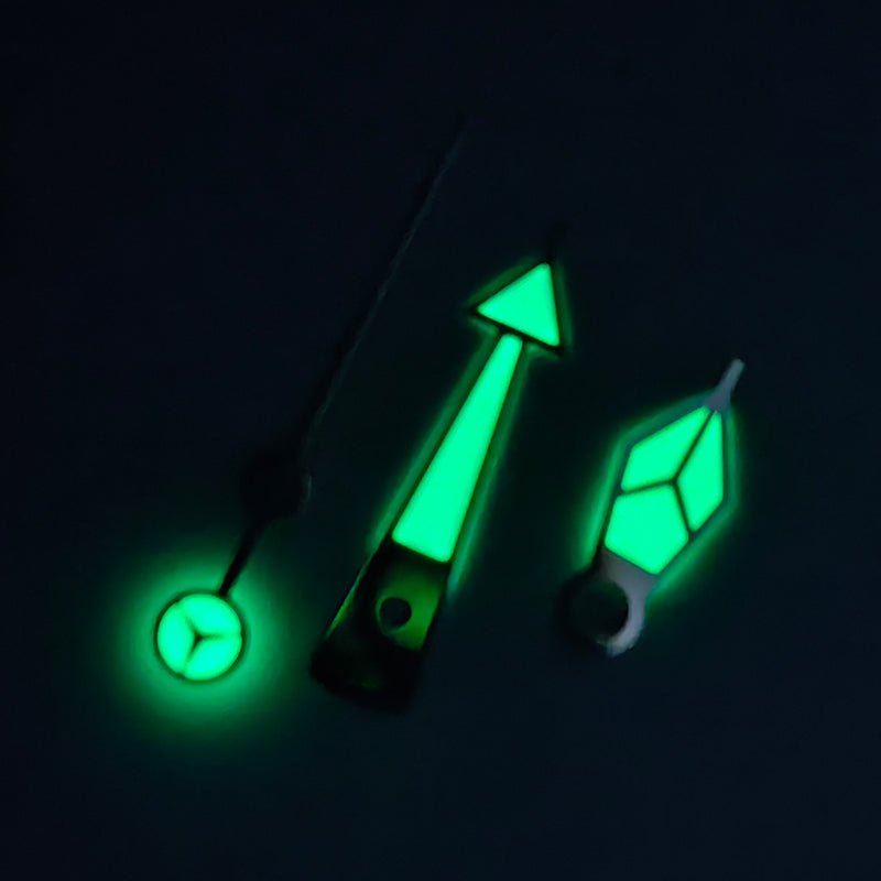 H1046 Пилот Черные стрелки со светящейся подсветкой