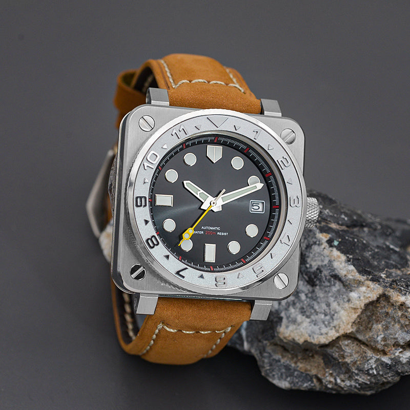 W1017 Rose Pink Automatic Dive Watch with Leather Strap