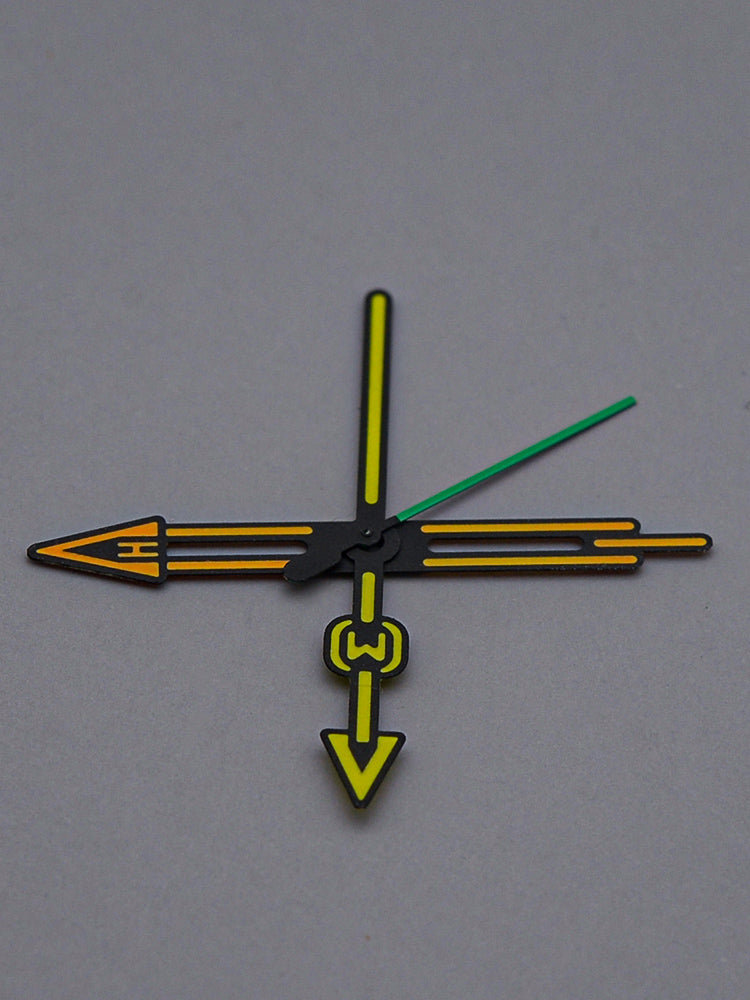 H1039 Knight Hands Set with Luminous