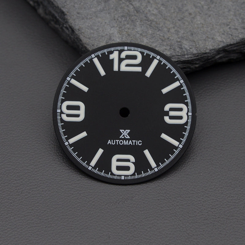 Simple Dial DIA-1073 Simple dial with large numbers for NH35 – KARAJAN