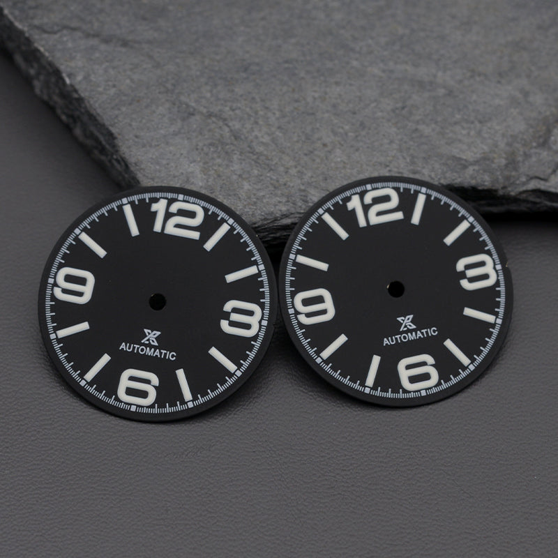 Simple Dial DIA-1073 Simple dial with large numbers for NH35 – KARAJAN