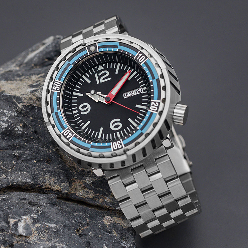 W1002 Black-Red Automatic Dive Watch