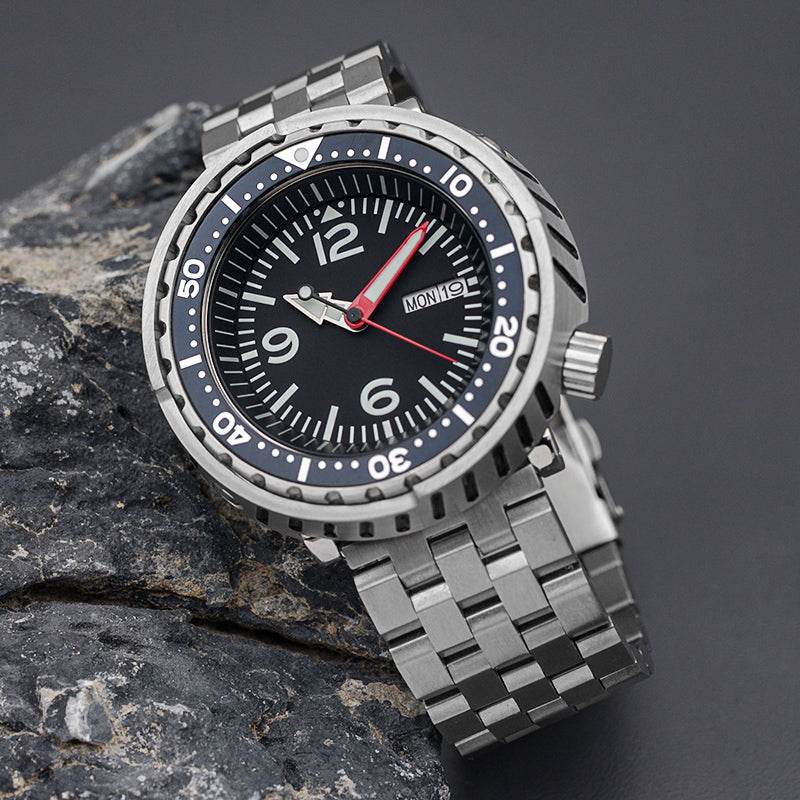 W1002 Black-Red Automatic Dive Watch