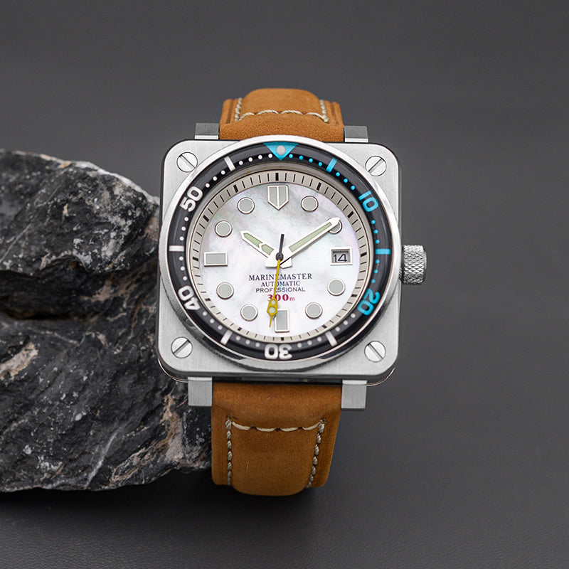 W1021 Automatic Dive Watch with Leather Strap